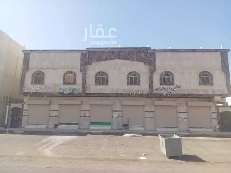 عمارة للبيع في شارع اسماعيل بن القعقاع بن عبدالله, حي الملك فهد, مدينة المدينه المنوره, منطقة المدينة المنورة 1 صورة