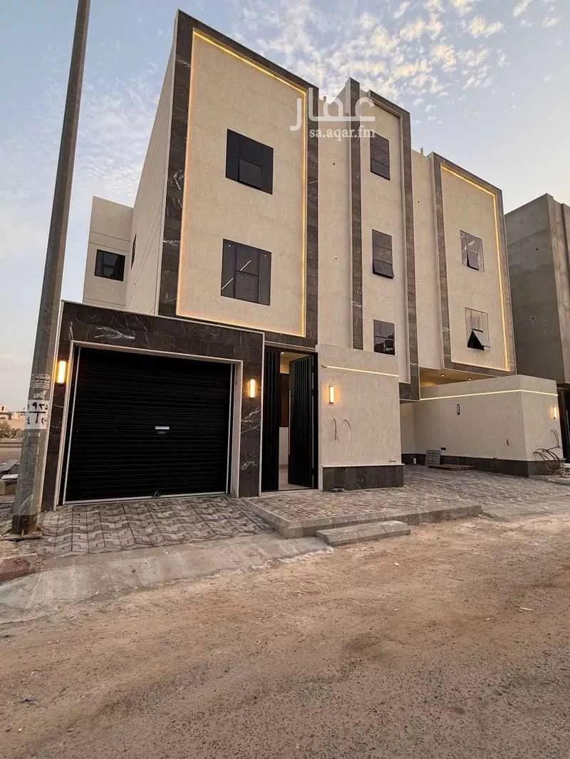 فيلا للبيع في شارع يونس بن الخطيب الدولعي, حي الدفاع, مدينة المدينة المنورة, منطقة المدينة المنورة 1 صورة