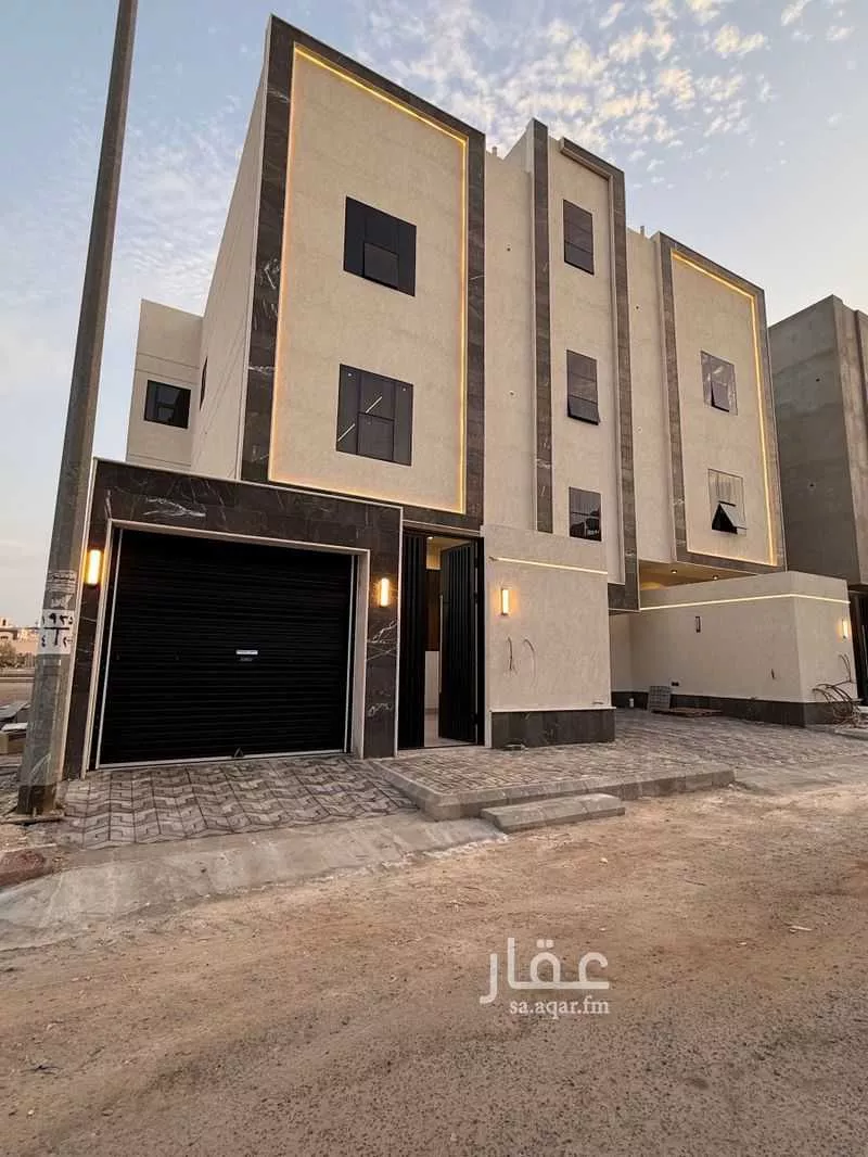 فيلا للبيع في شارع يونس بن الخطيب الدولعي, حي الدفاع, مدينة المدينه المنوره, منطقة المدينة المنورة 1 صورة