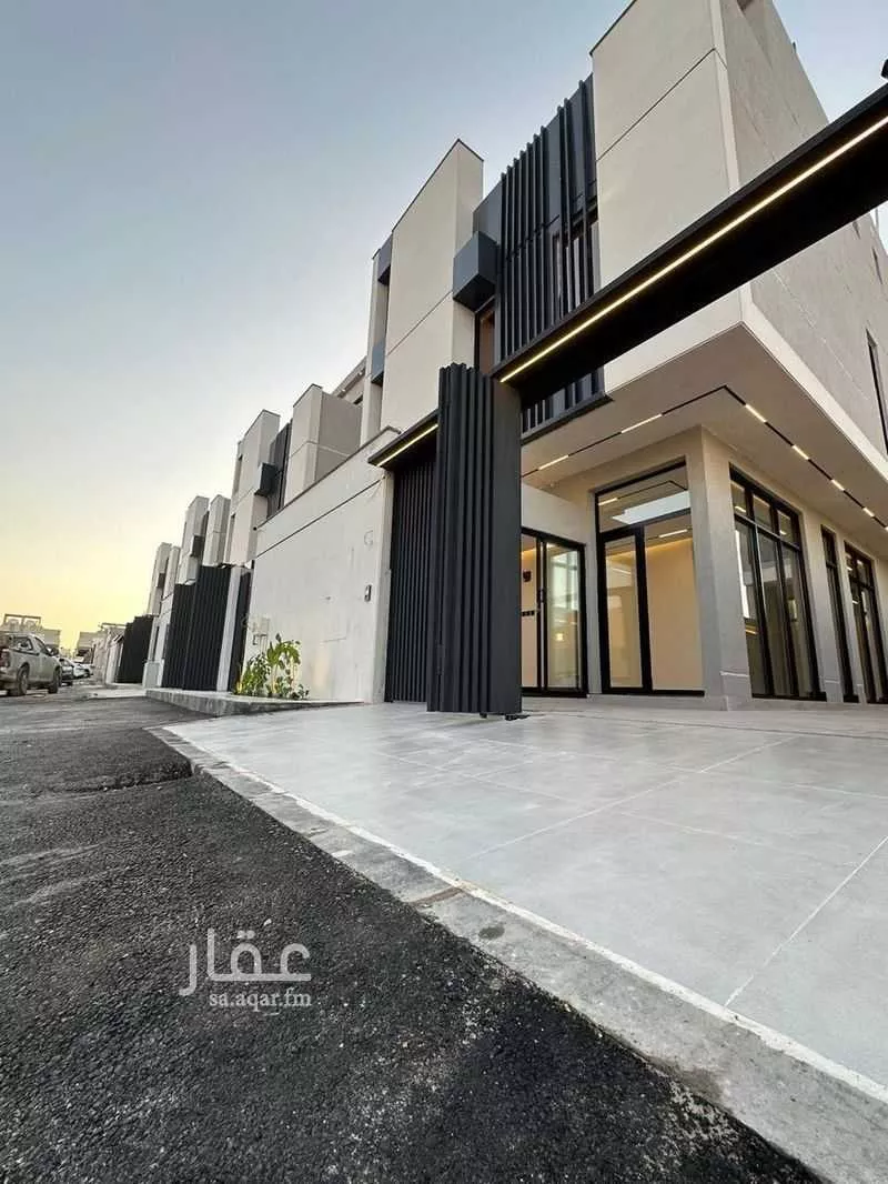 فيلا للبيع في شارع الساحل, حي الرمال, مدينة الرياض, منطقة الرياض 1 صورة