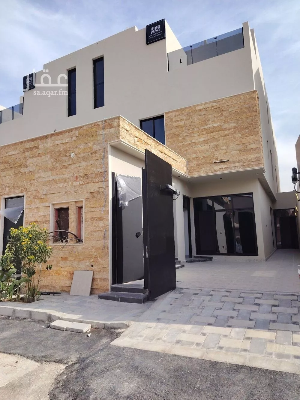 دور للبيع في شارع المحرق, حي إشبيلية, مدينة الرياض, منطقة الرياض 1 صورة