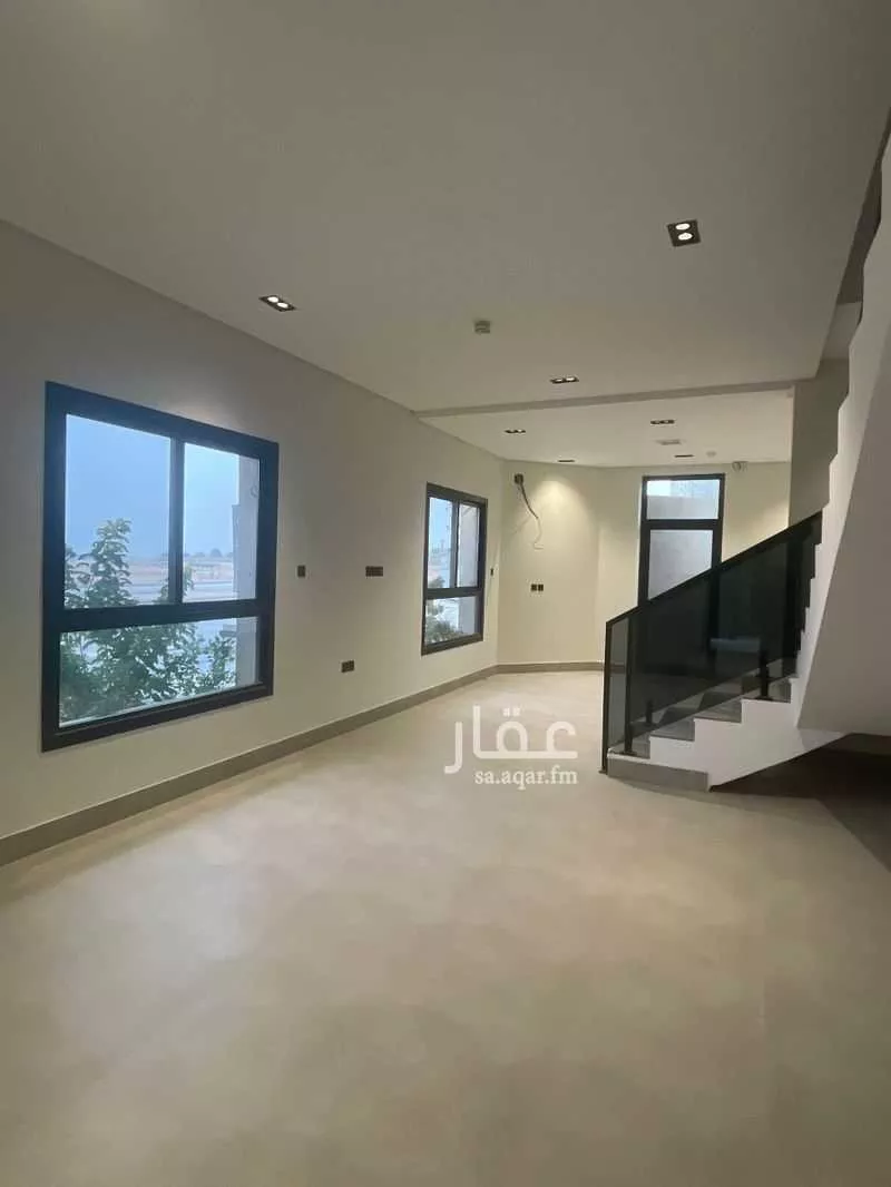 فيلا للإيجار في شارع النابغة الجعدي, حي الرمال, مدينة الرياض, منطقة الرياض 1 صورة