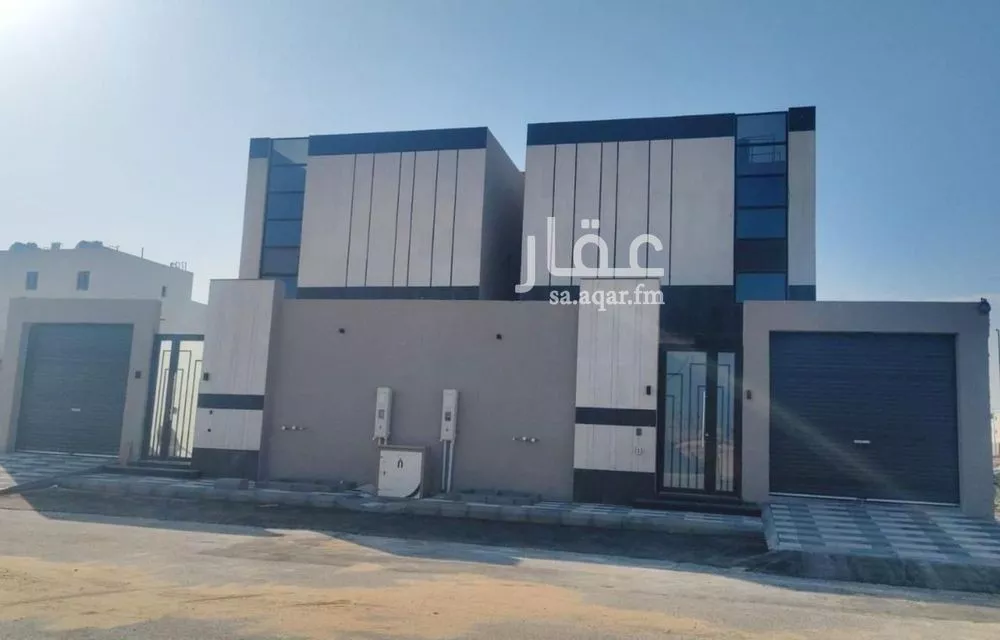 فيلا للبيع في حي ضاحية الملك فهد, مدينة الدمام, المنطقة الشرقية 1 صورة