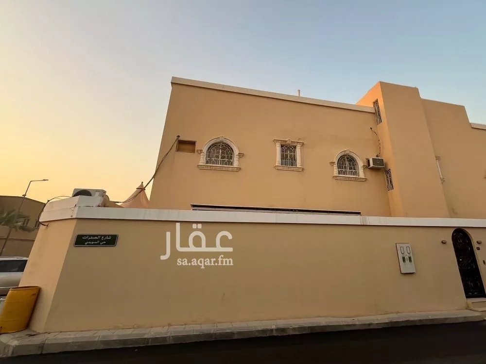 فيلا للبيع في شارع الصفرات, حي السويدي, مدينة الرياض, منطقة الرياض 1 صورة