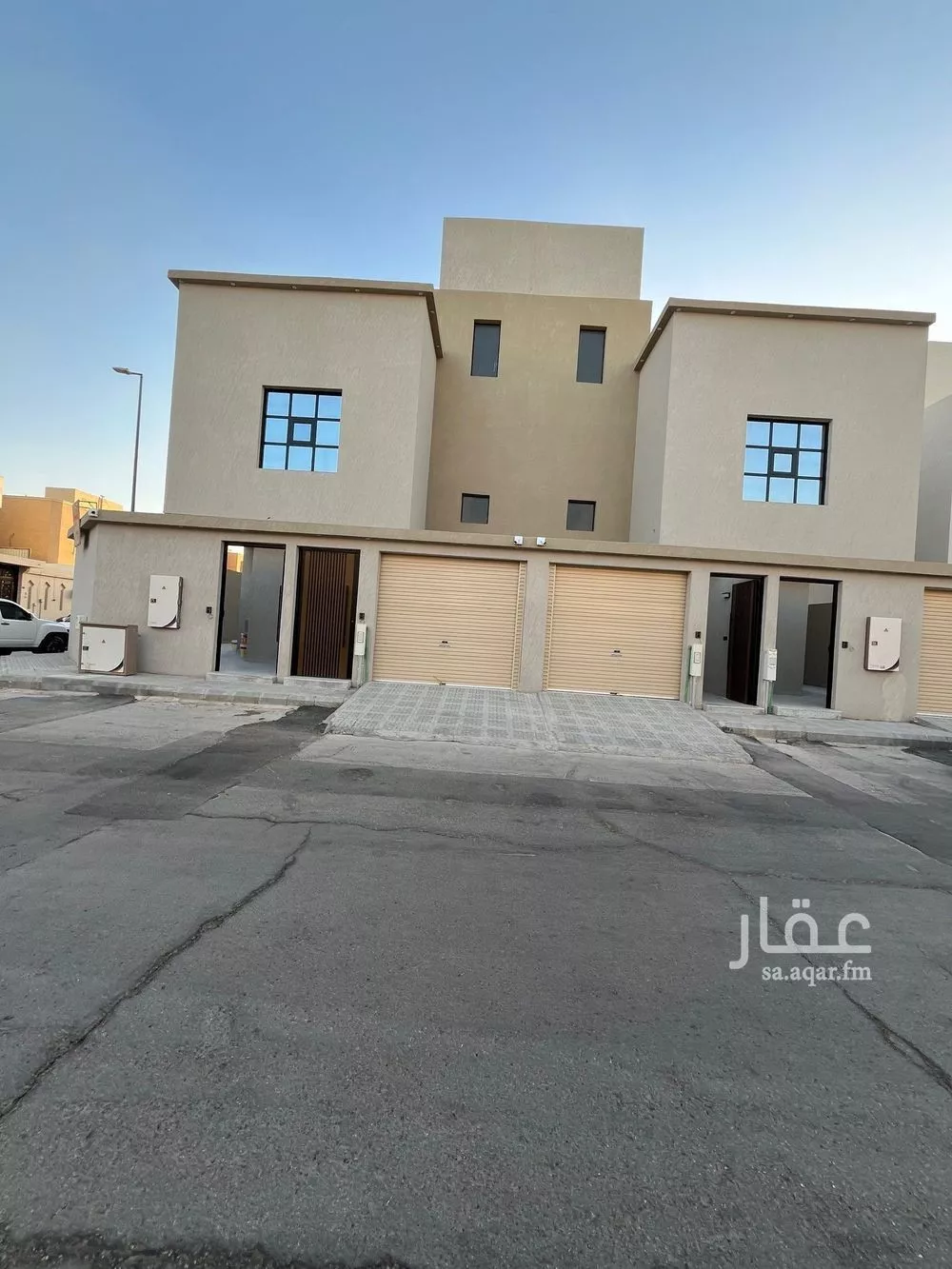 دور للبيع في شارع ابن قاضي, حي شبرا, مدينة الرياض, منطقة الرياض 1 صورة