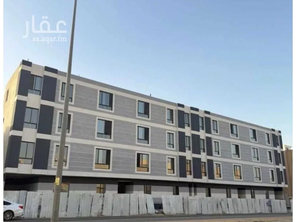 عمارة للبيع في شارع محمد ابن مهيزع, حي الزهرة, مدينة الرياض, منطقة الرياض 1 صورة