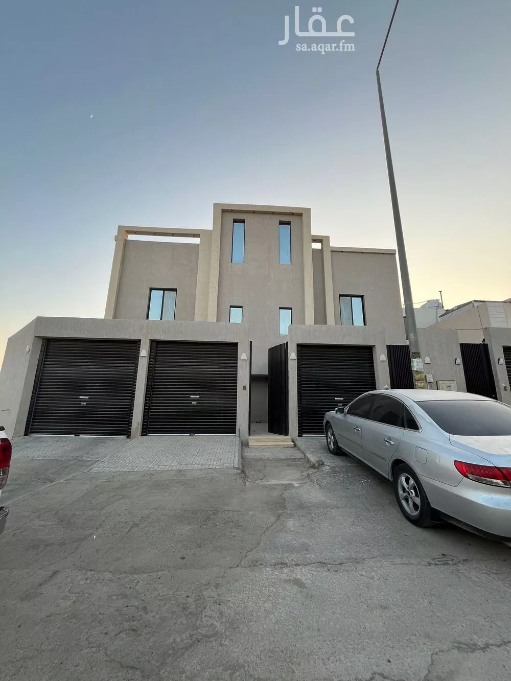 دور للبيع في شارع محمد الصناع, حي بدر, مدينة الرياض, منطقة الرياض 1 صورة