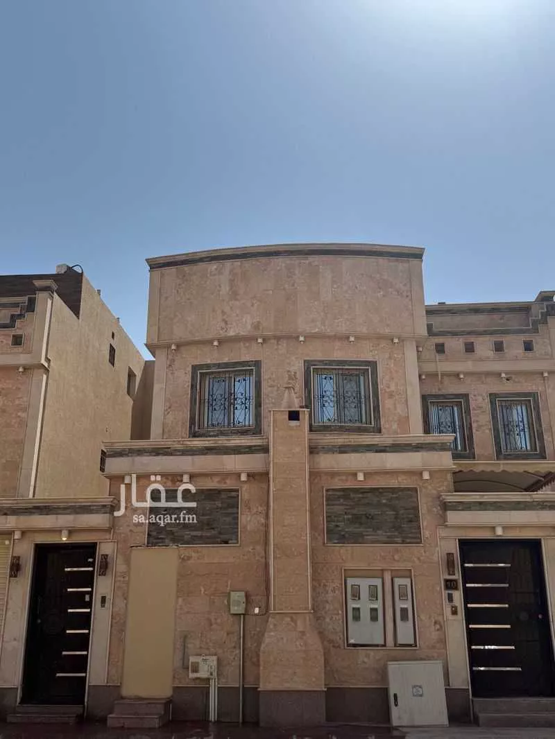 فيلا للبيع في شارع بويط, حي إشبيلية, مدينة الرياض, منطقة الرياض 1 صورة