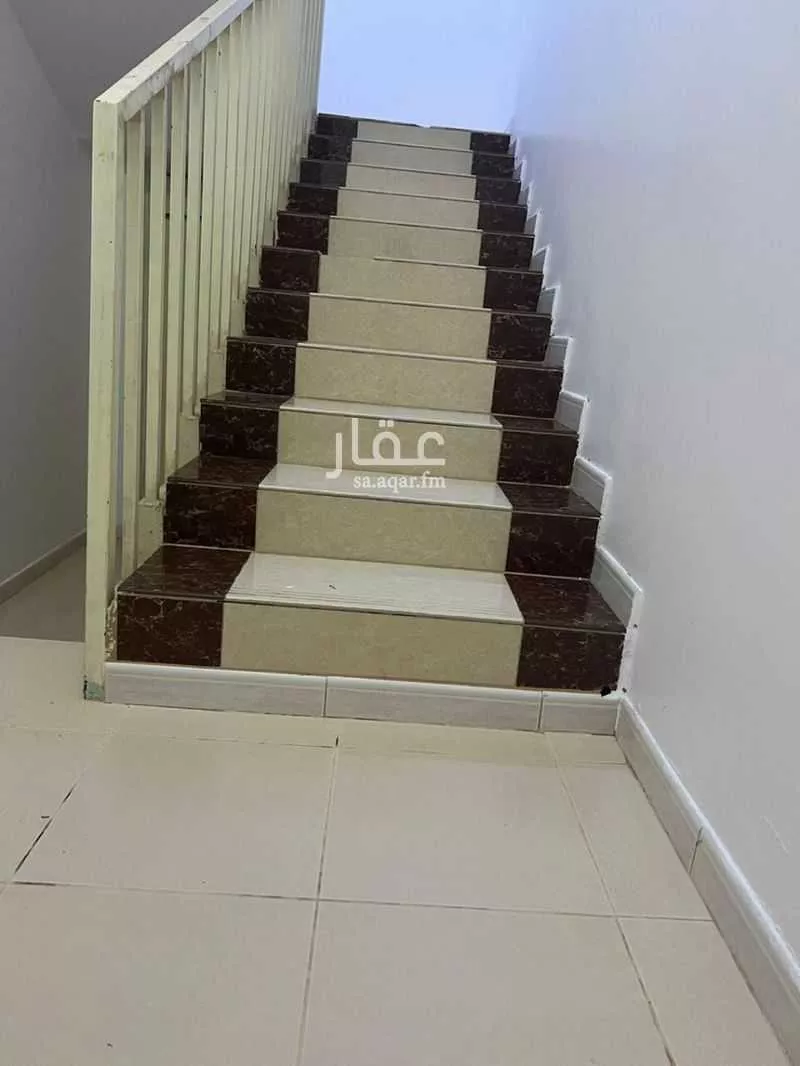 شقة للإيجار في شارع احمد بن حنبل ، حي المزادة ، عنيزة ، عنيزة 1 صورة
