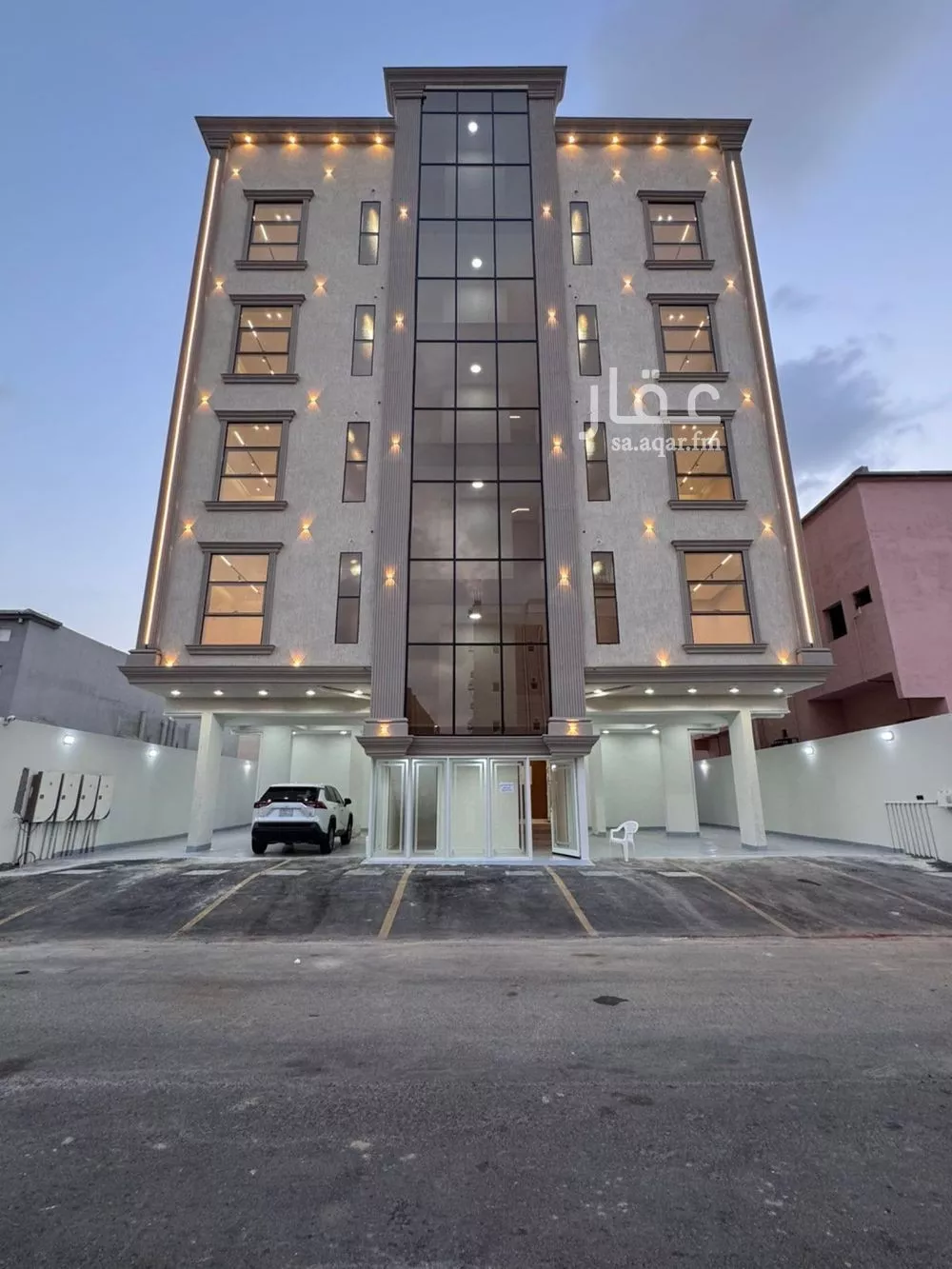 شقة للبيع في شارع عبدالواحد ابن الكاتب, حي السويس 1, مدينة جازان, منطقة جازان 1 صورة