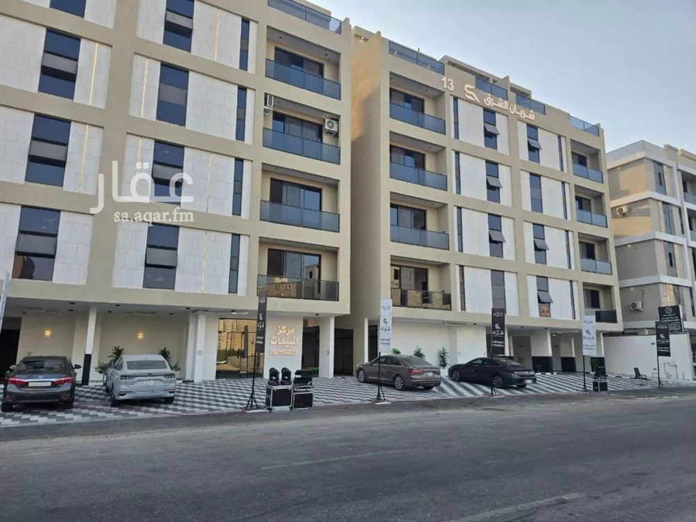 شقة للبيع في شارع خريص, حي الحمراء, مدينة الخبر, المنطقة الشرقية 1 صورة