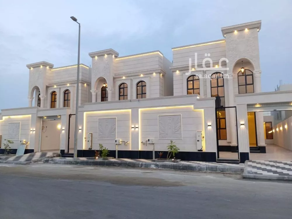 فيلا للبيع في شارع جبل شهلان, حي الصواري, مدينة الخبر, المنطقة الشرقية 1 صورة