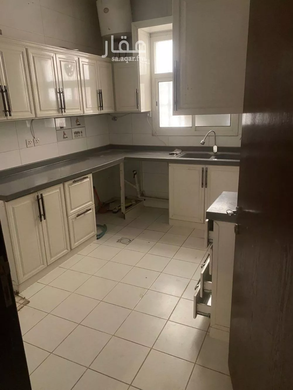 شقة للإيجار في شارع أحمد بن قاسم, حي إشبيلية, مدينة الرياض, منطقة الرياض 1 صورة