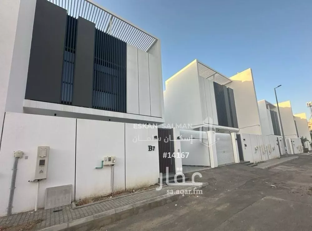 فيلا للبيع في شارع بقي بن مخلد, حي الحلقة الشرقية, مدينة امارة منطقة مكة المكرمة - الطائف, منطقة مكة المكرمة 1 صورة