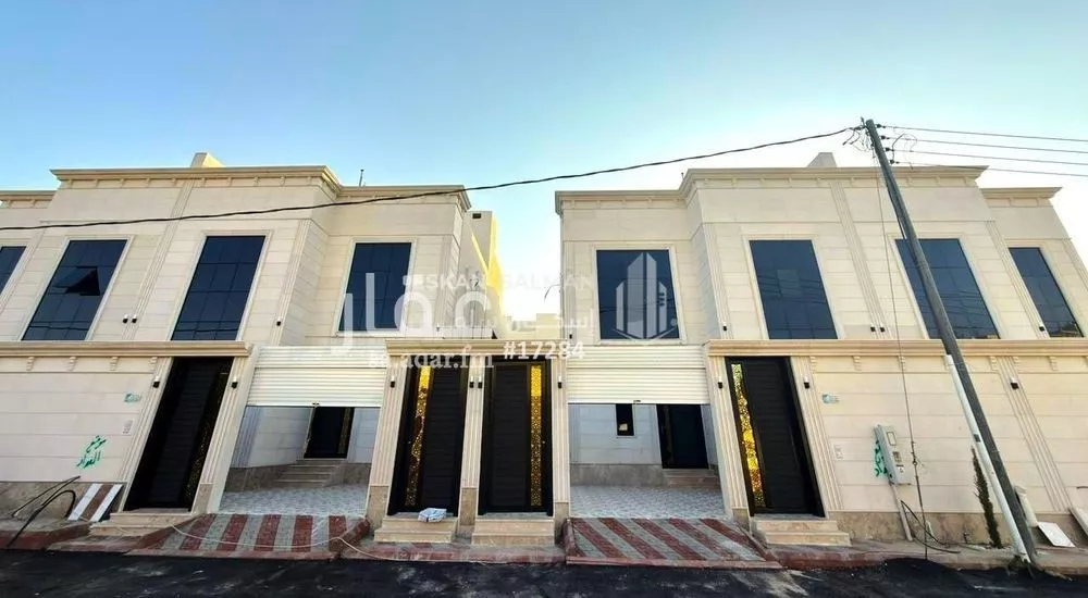 فيلا للبيع في شارع زيد بن سراقة بن كعب بن عمرو, حي ريحه, مدينة الطائف, منطقة مكة المكرمة 1 صورة