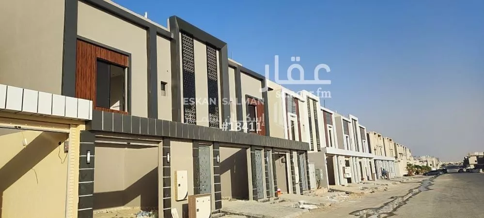 فيلا للبيع في شارع الأحزم, حي عكاظ, مدينة الرياض, منطقة الرياض 1 صورة