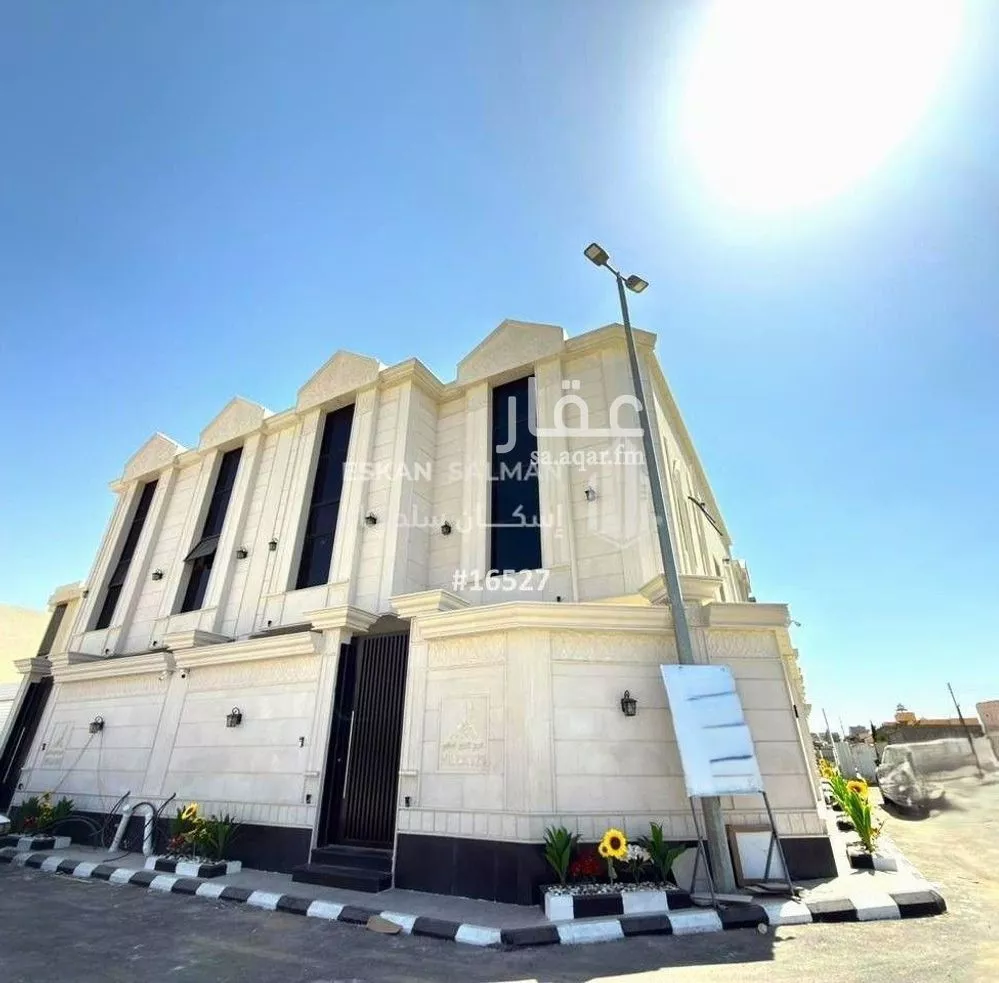 فيلا للبيع في شارع سعيد بن الحارث السهمي, حي ريحه, مدينة الطائف, منطقة مكة المكرمة 1 صورة