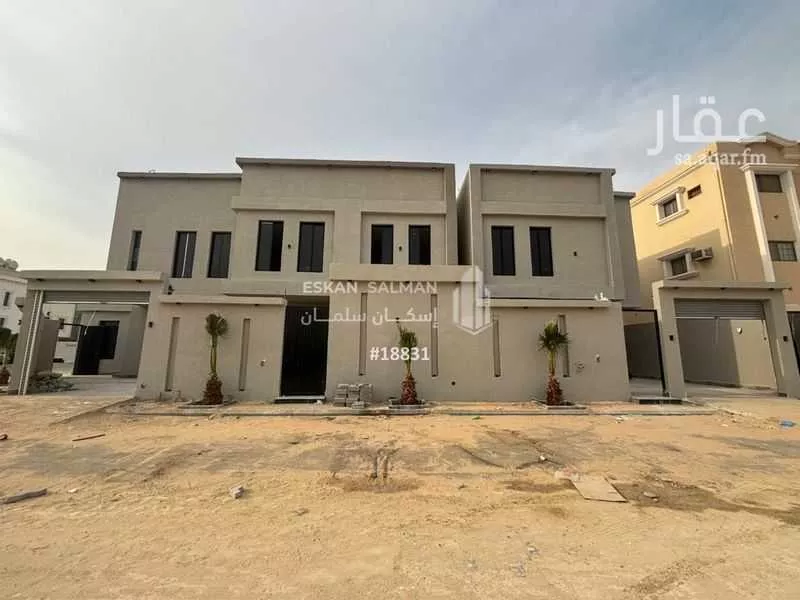 فيلا للبيع في شارع العزيزية 69, حي العزيزية, مدينة الجبيل, المنطقة الشرقية 1 صورة