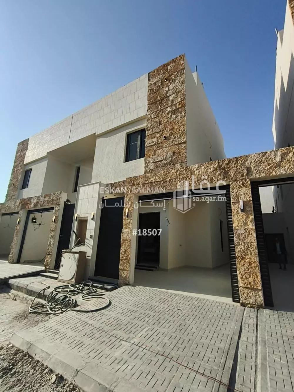 فيلا للبيع في شارع عبدالعزيز أبا حسين, حي طيبة, مدينة الرياض, منطقة الرياض 1 صورة