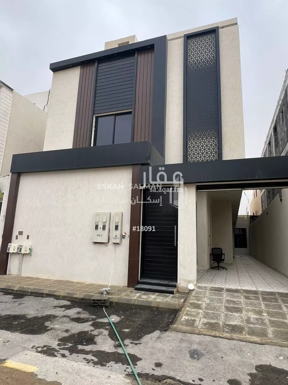 دور للبيع في شارع خريص, حي الجنادرية, مدينة الرياض, منطقة الرياض 1 صورة