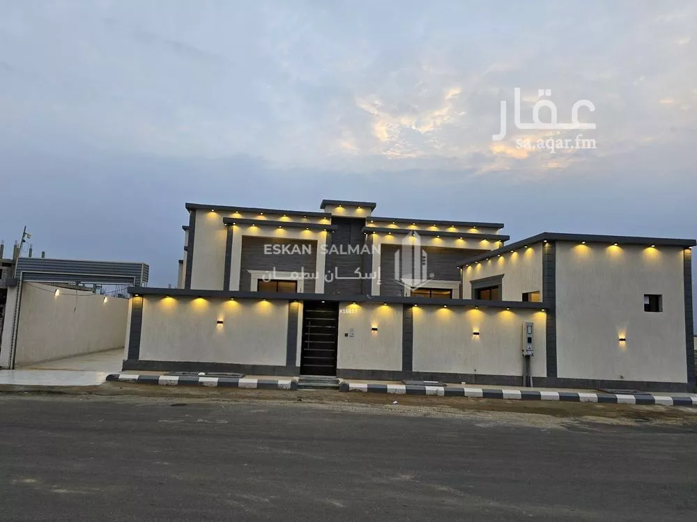 دور للبيع في شارع صفية بنت حيى بن اخطب, حي الورود, مدينة صامطة, منطقة جازان 1 صورة