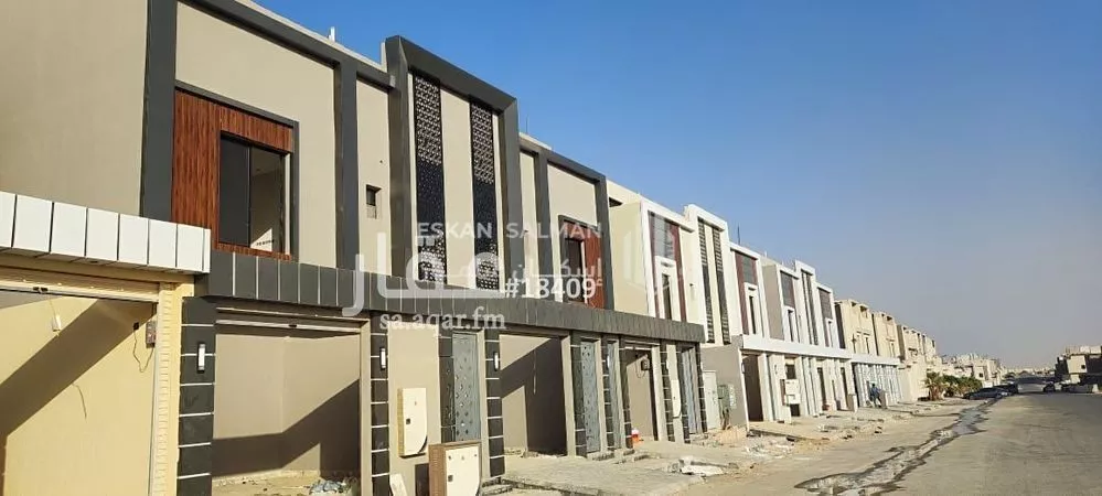 دور للبيع في حي عكاظ, مدينة الرياض, منطقة الرياض 1 صورة