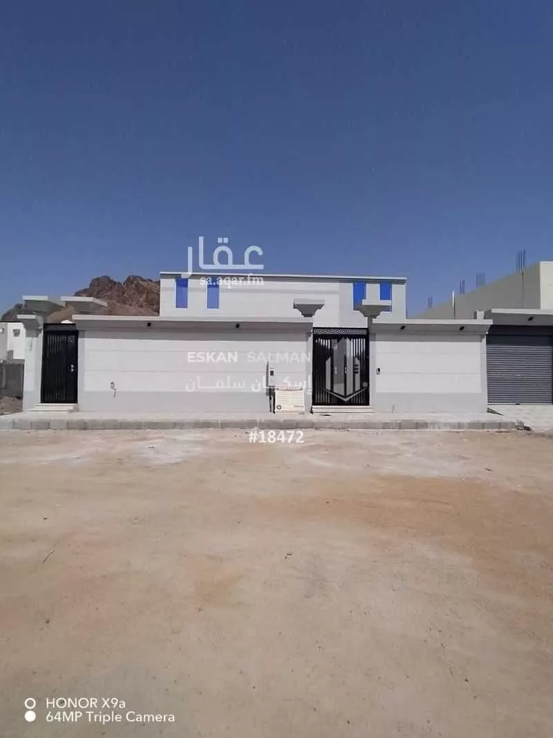 دور للبيع في شارع فاطمة ابنت شريك, حي الصناعية, مدينة المدينة المنورة, منطقة المدينة المنورة 1 صورة