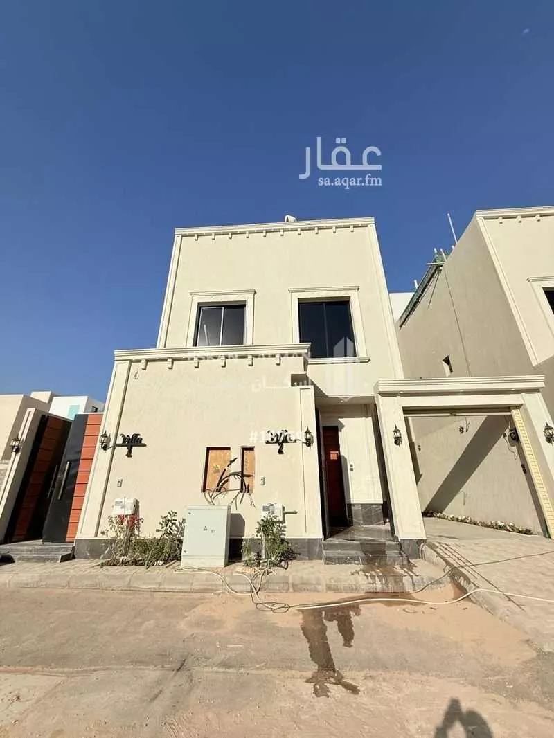 فيلا للبيع في شارع الرايه, حي الندوة, مدينة الرياض, منطقة الرياض 1 صورة