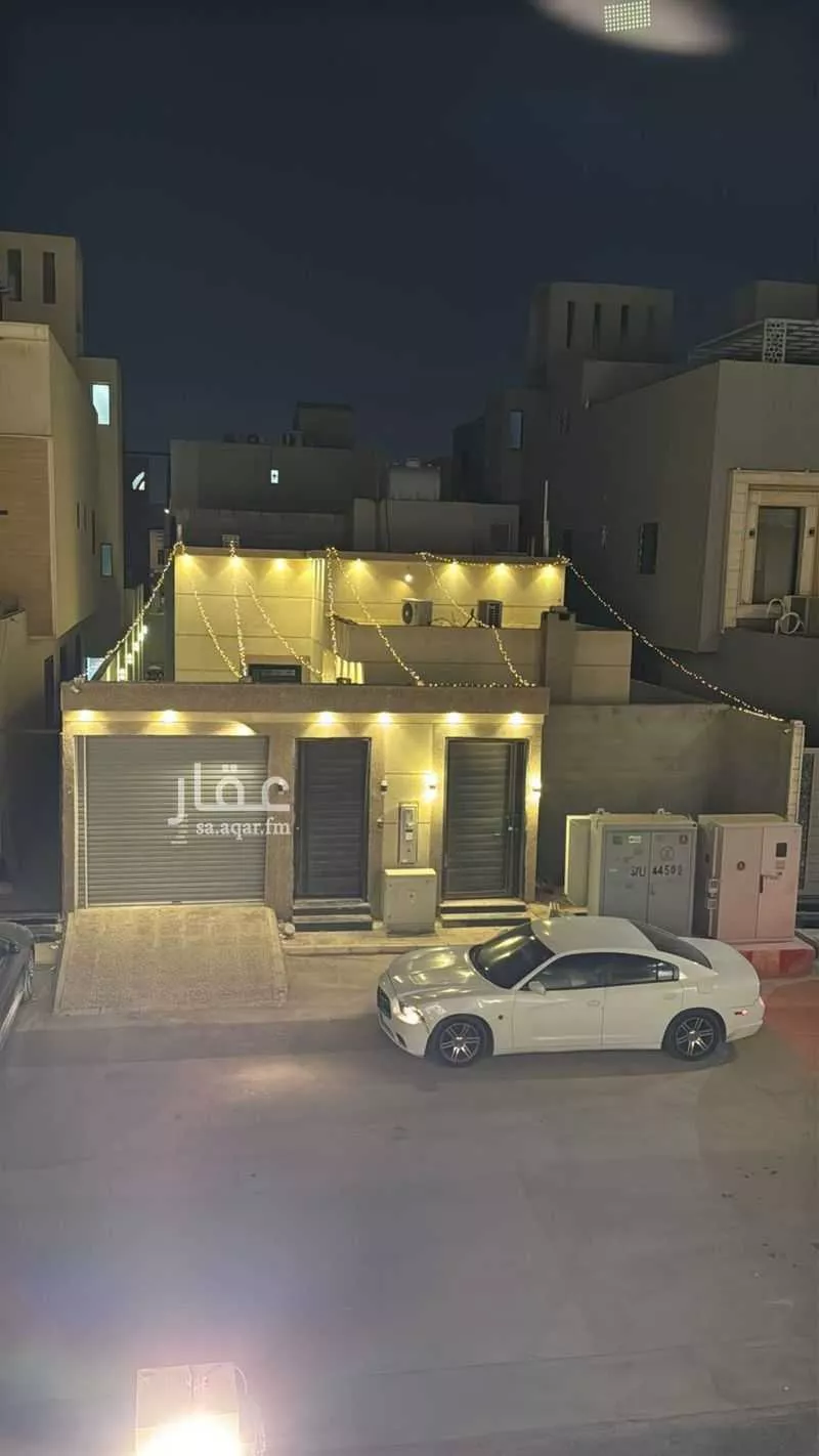 دور للبيع في شارع قيس بن الملوح, حي الرمال, مدينة الرياض, منطقة الرياض 1 صورة