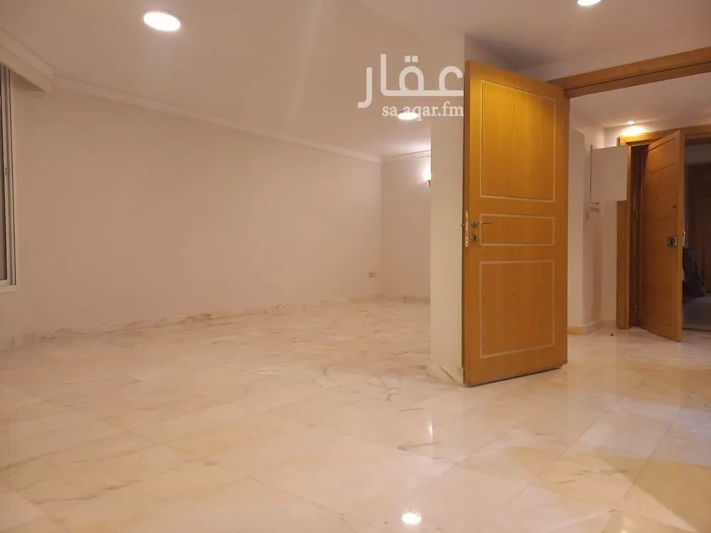 شقة للإيجار في شارع الملك عبدالله ابن عبدالعزيز سعود الفرعي, حي مغرزات, مدينة الرياض, منطقة الرياض 1 صورة