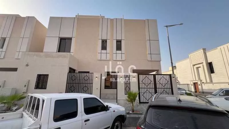 فيلا للبيع في شارع دمياط, حي ظهرة لبن, مدينة الرياض, منطقة الرياض 1 صورة