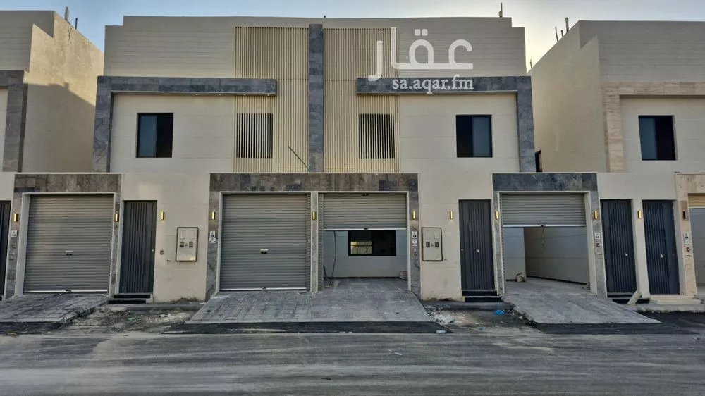فيلا للبيع في شارع حسين الأبريقي, حي عكاظ, مدينة الرياض, منطقة الرياض 1 صورة