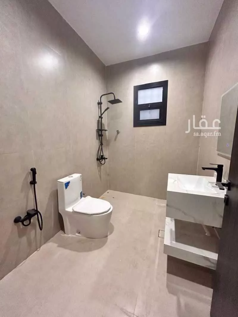 فيلا للبيع في شارع المزرع ، حي الملك فيصل ، الرياض ، منطقة الرياض 1 صورة