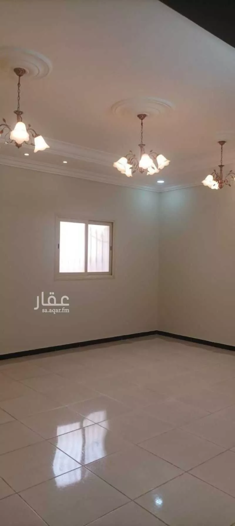 عمارة للإيجار في شارع شارع القبضة, حي الوصايف, مدينة أبها, منطقة عسير 1 صورة