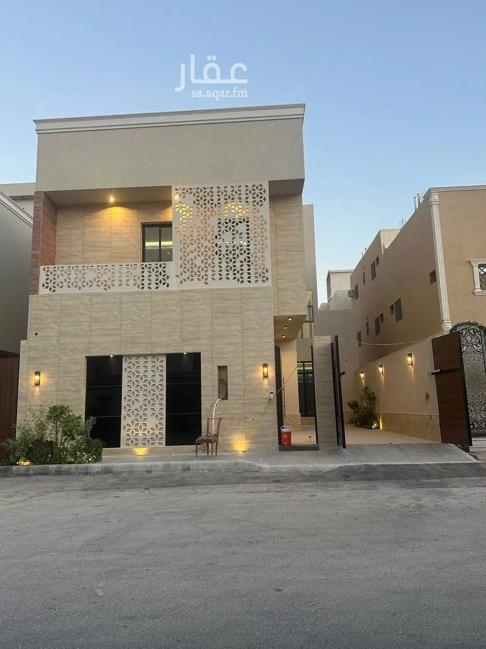 فيلا للبيع في شارع قطب الدين بن السلطان, حي المهدية, مدينة الرياض, منطقة الرياض 1 صورة