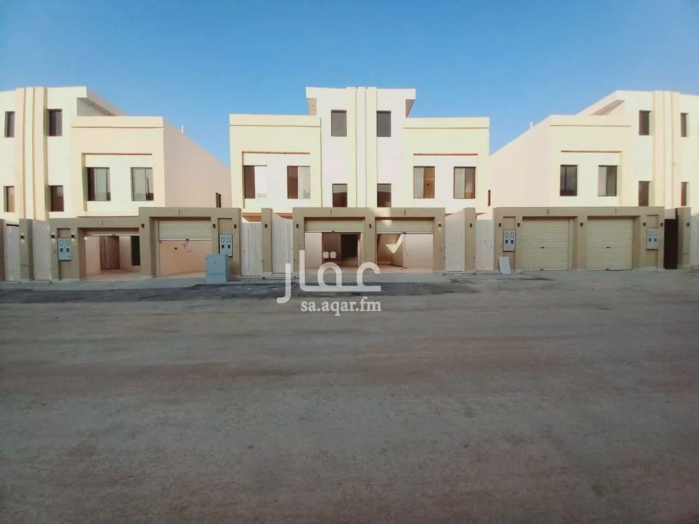 دور للبيع في شارع يوسف بن علي الهذلي, حي عكاظ, مدينة الرياض, منطقة الرياض 1 صورة