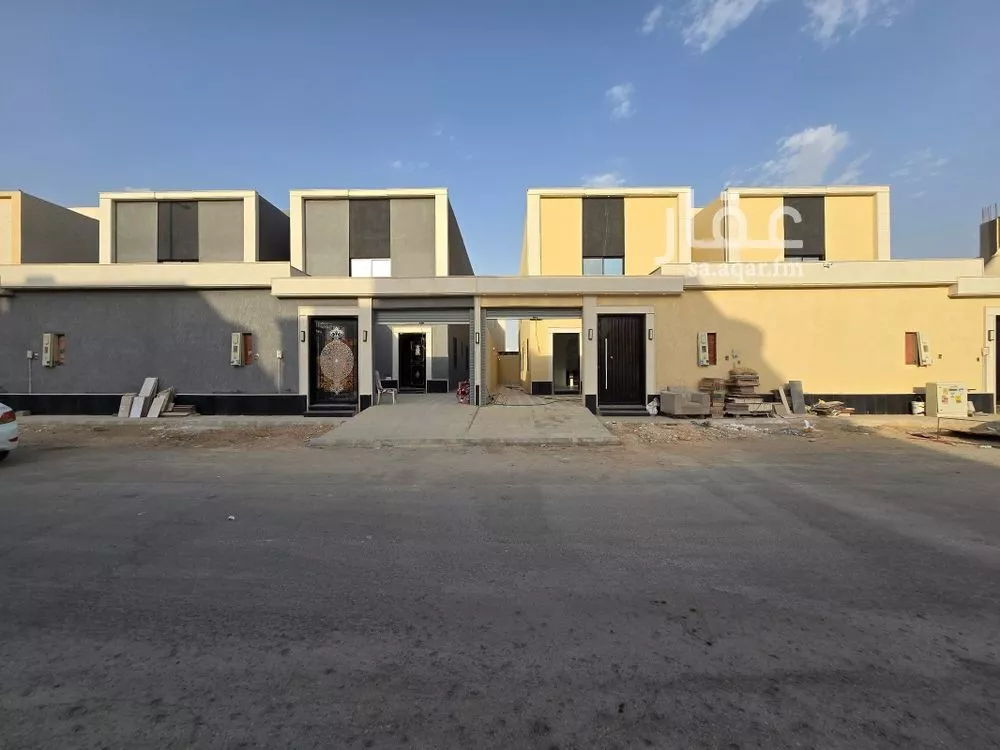 فيلا للبيع في شارع ابن سيدة اللغوي, حي عكاظ, مدينة الرياض, منطقة الرياض 1 صورة