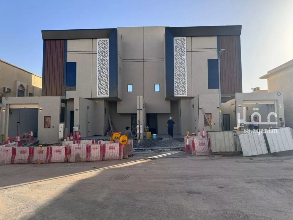 دور للبيع في شارع عبدالله ابن محمد الخليفي, حي السويدي, مدينة الرياض, منطقة الرياض 1 صورة