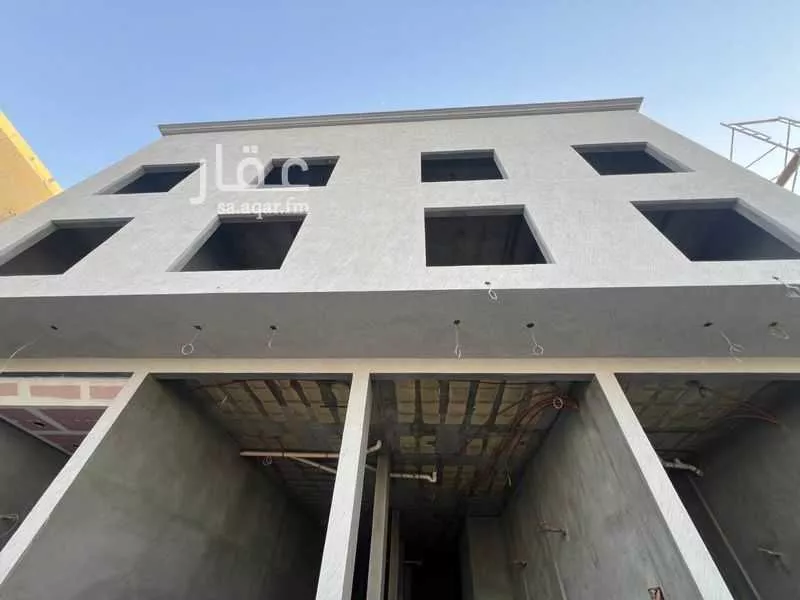 عمارة للإيجار في شارع طريق الملك عبدلله, حي الروضة2, مدينة الاحساء, المنطقة الشرقية 1 صورة