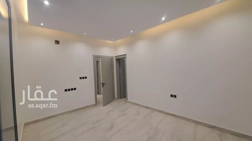 دور للبيع في شارع إبراهيم الشرواني ، حي الرمال ، الرياض ، منطقة الرياض 1 صورة