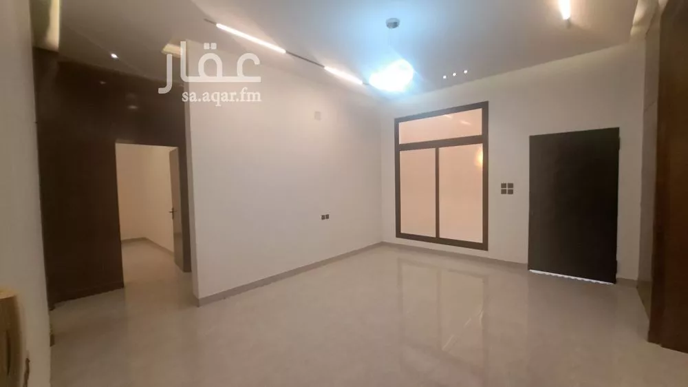 دور للبيع في شارع عبدالله بن سالم البصري, حي الرمال, مدينة الرياض, منطقة الرياض 1 صورة