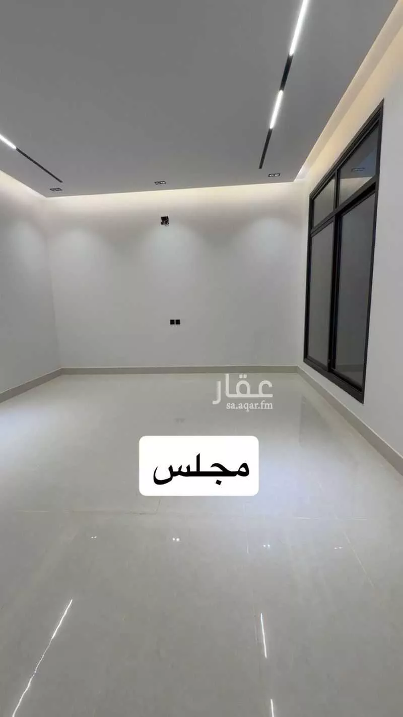 دور للبيع في شارع احمد بن عفيف, حي الجنادرية, مدينة الرياض, منطقة الرياض 1 صورة