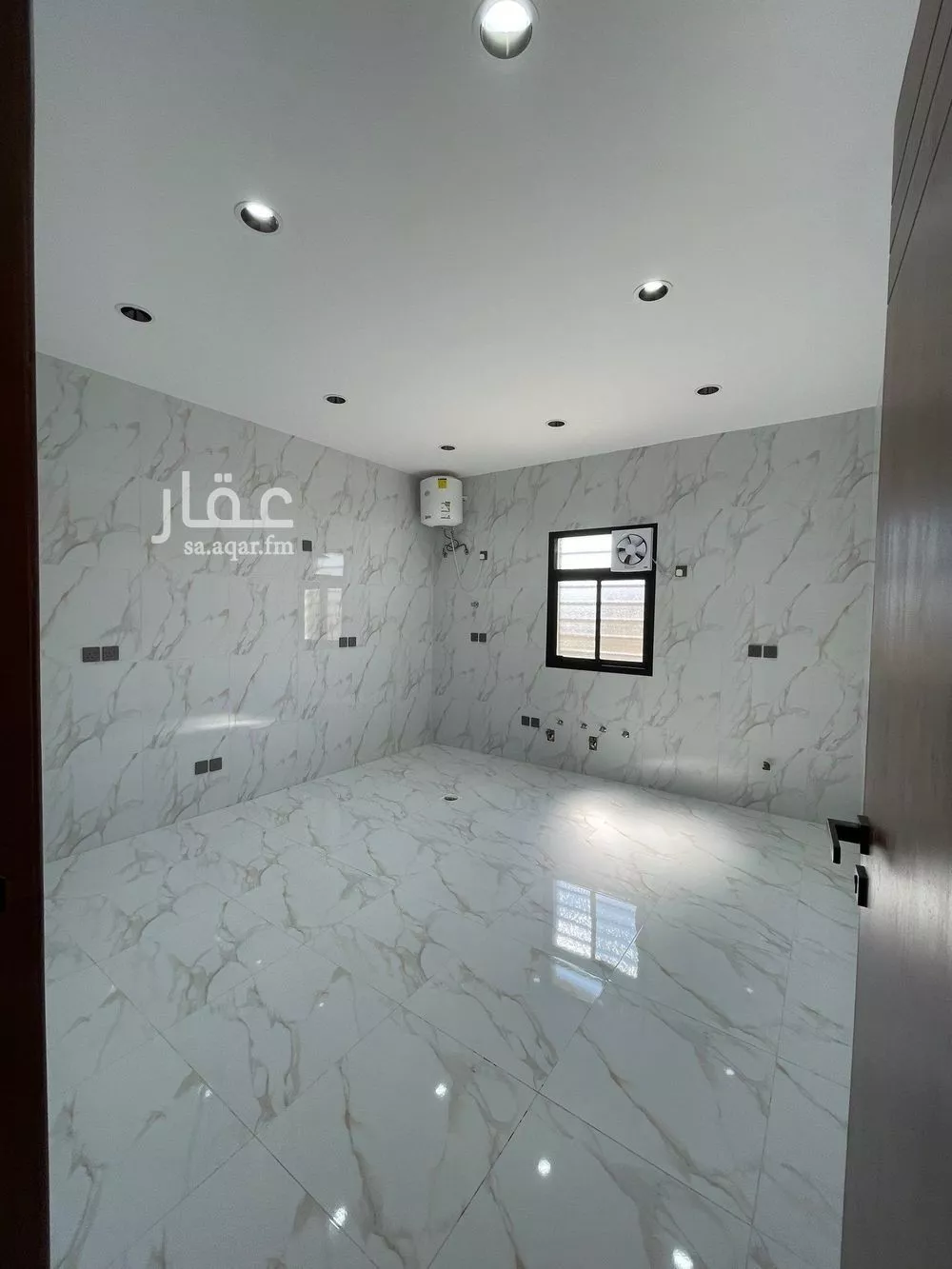 شقة للبيع في شارع ابي القاسم بن مكي, حي النور, مدينة خميس مشيط, منطقة عسير 1 صورة