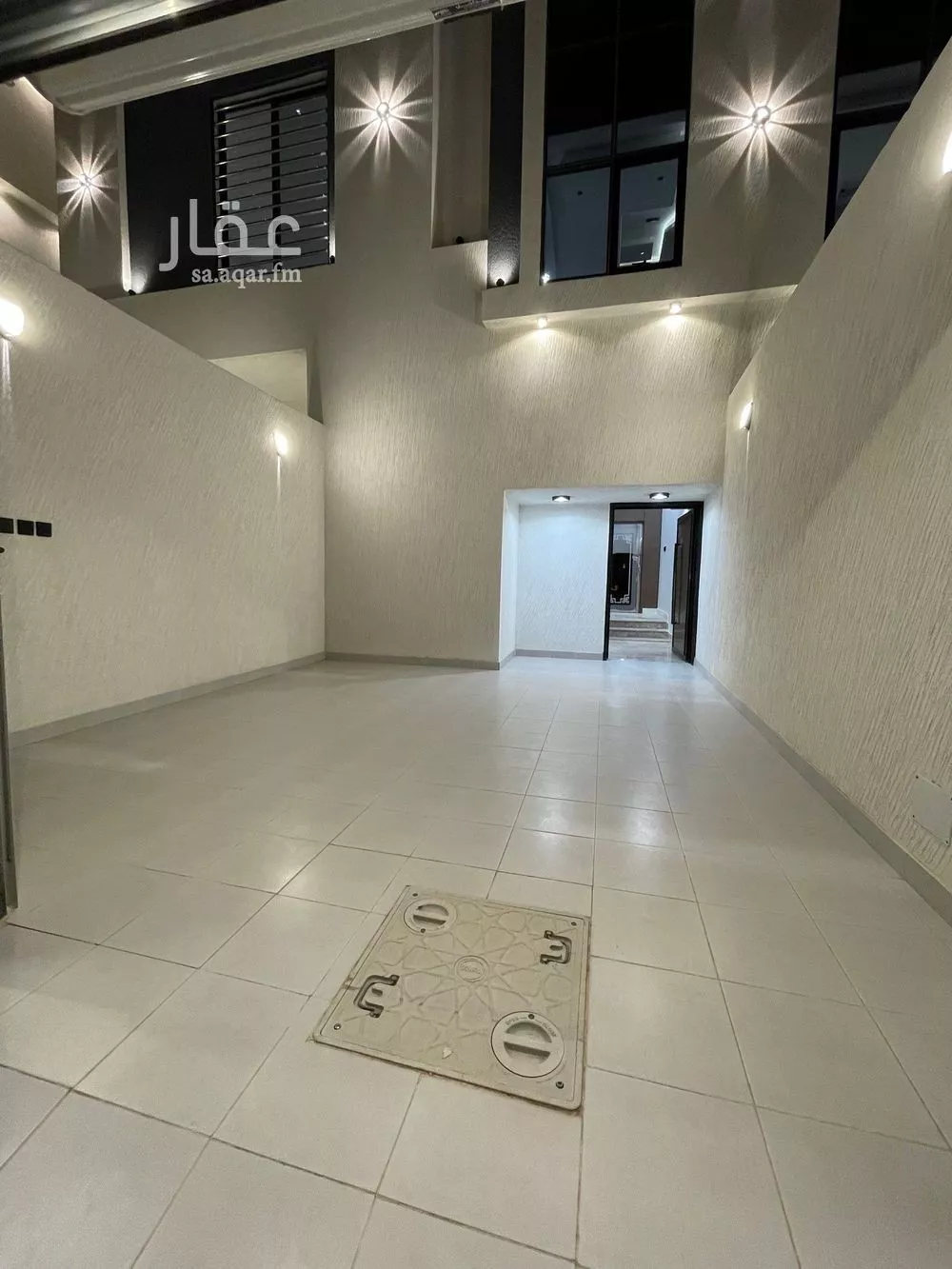 شقة للبيع في شارع مسجد, حي الزهور, مدينة ابها, منطقة عسير 1 صورة