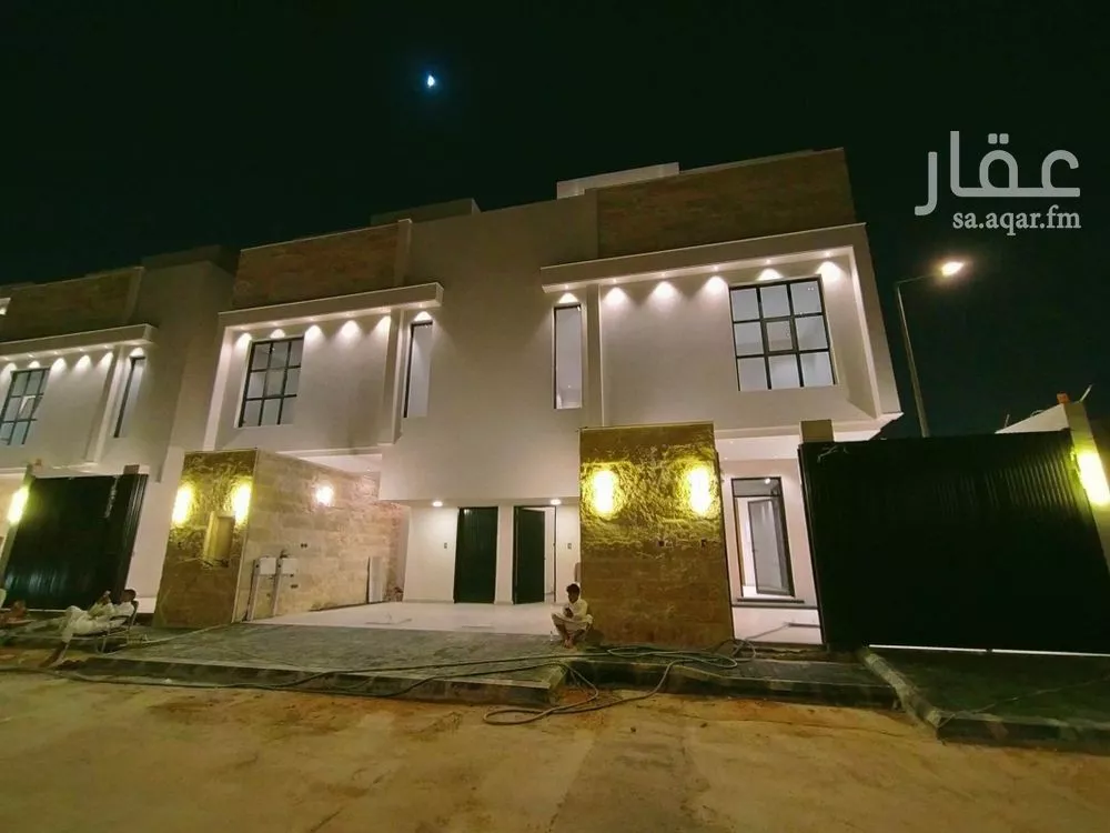 دور للبيع في شارع رقم 425, حي المونسية, مدينة الرياض, منطقة الرياض 1 صورة