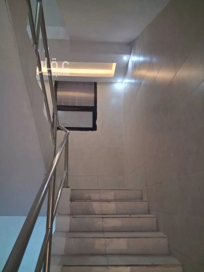 عمارة للبيع في شارع حائل, حي الثقبة, مدينة الخبر, المنطقة الشرقية 1 صورة