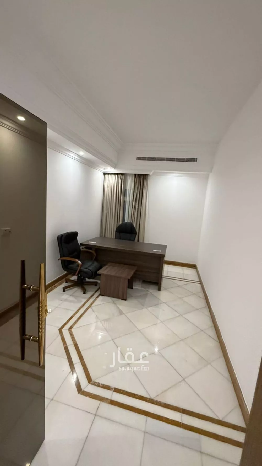 مكتب تجاري للإيجار في شارع حسين الشبكشي, حي الحمراء, مدينة جدة, منطقة مكة المكرمة 1 صورة
