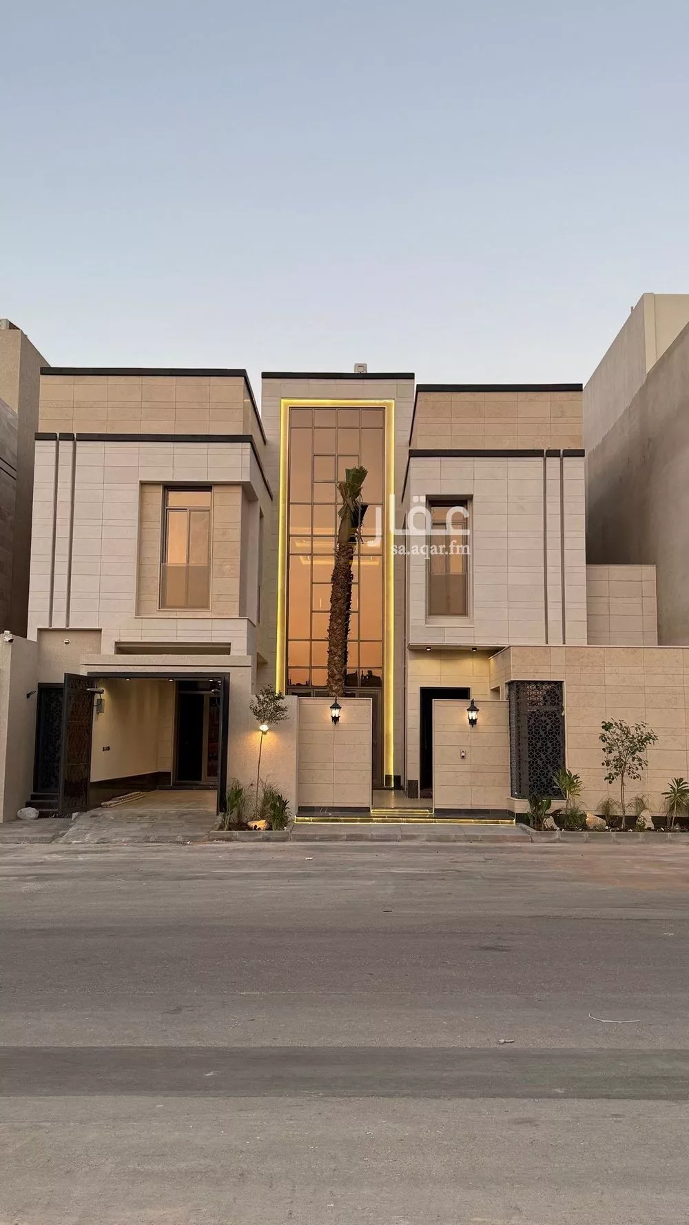 فيلا للبيع في شارع فؤاد محمد عمر توفيق, حي المهدية, مدينة الرياض, منطقة الرياض 1 صورة