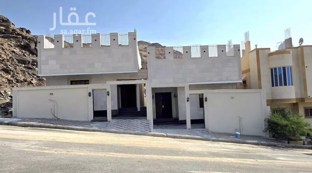 فيلا للبيع في شارع يحيي الدامغاني, حي العكيشية, مدينة مكة المكرمة, منطقة مكة المكرمة