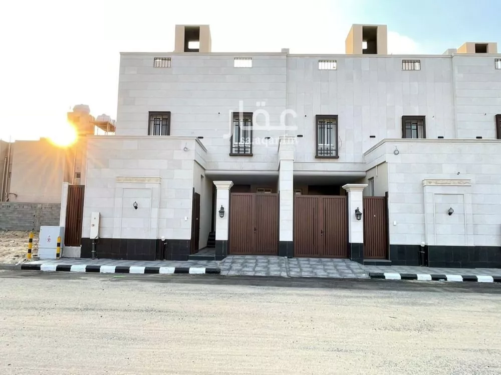 فيلا للبيع في شارع المحامل, حي العكيشية, مدينة مكة المكرمة, منطقة مكة المكرمة 1 صورة